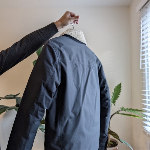 Eddie Bauer men  blue Truckee Down bomber style Jacket - Picture 13 of 14